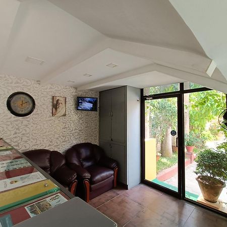 Poppys Olive De' Villa Auroville Dış mekan fotoğraf